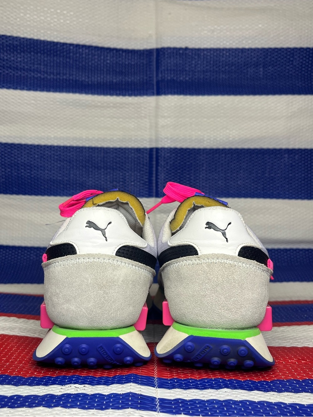 Puma Future Rider Play On Two Tone Retro 90’s Style Fashion Sneakers Size 7.5 - Picture 13 of 16